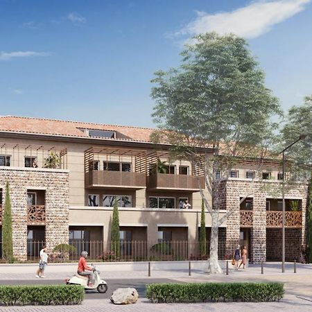 Aparthotel Domitys L'Oustaou Saint-Martin-de-Crau Exterior foto